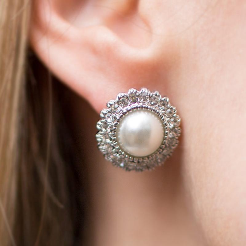 Bride to Be White Post Earring
