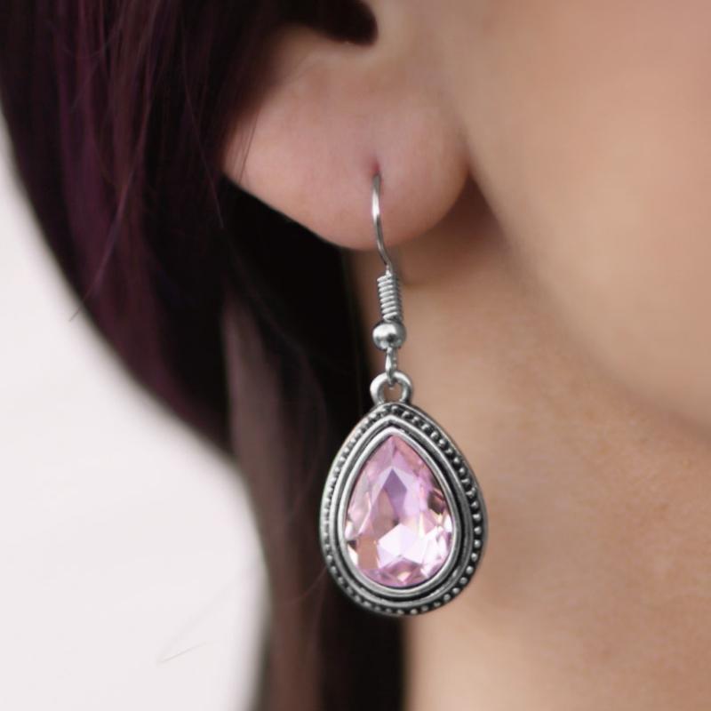 My 15  Minutes of  Fame Pink Earrings